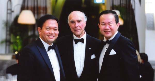 With Dr Victor Lim, M. Aubert de Villaine and yours truly